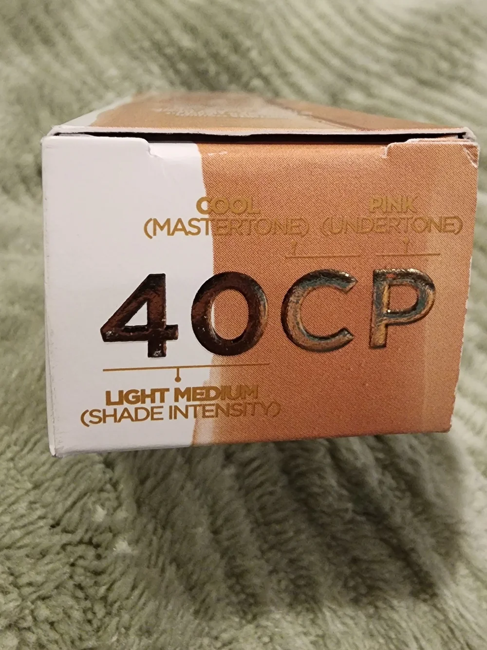 Stay Naked Foundation #40CP